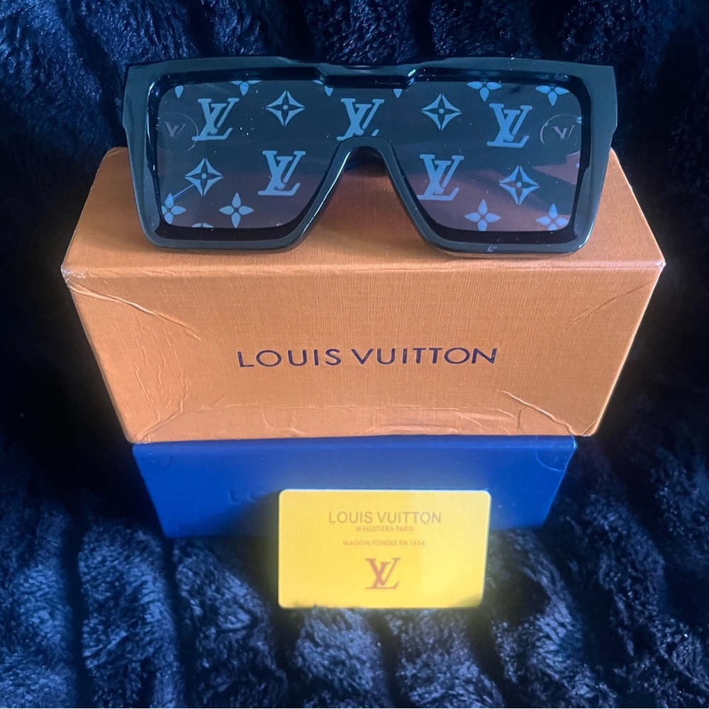 Louis Vuitton Black Sunglasses